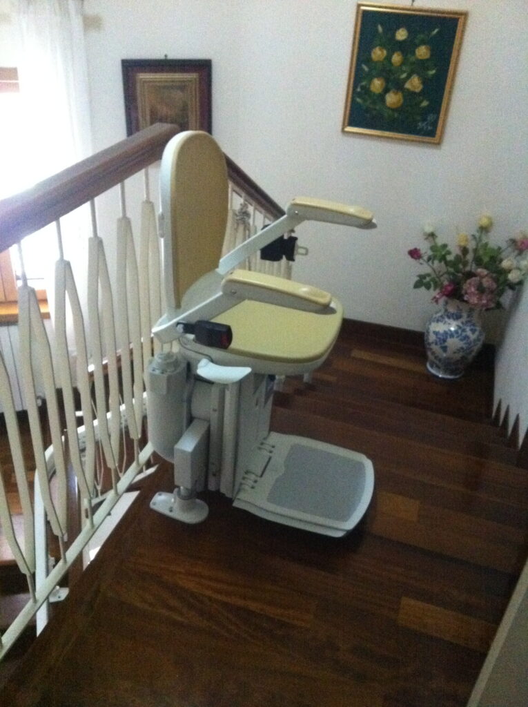 saliscale acorn in abitazione privata in campania