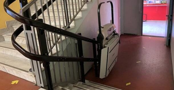 montascale scuola elementare bisuschio