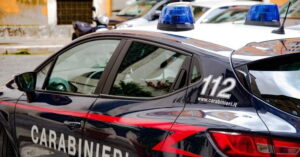 vandalo danneggia montascale a casal monferrato